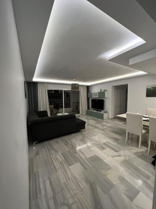 Luxurious Puerto Banus Apartment *